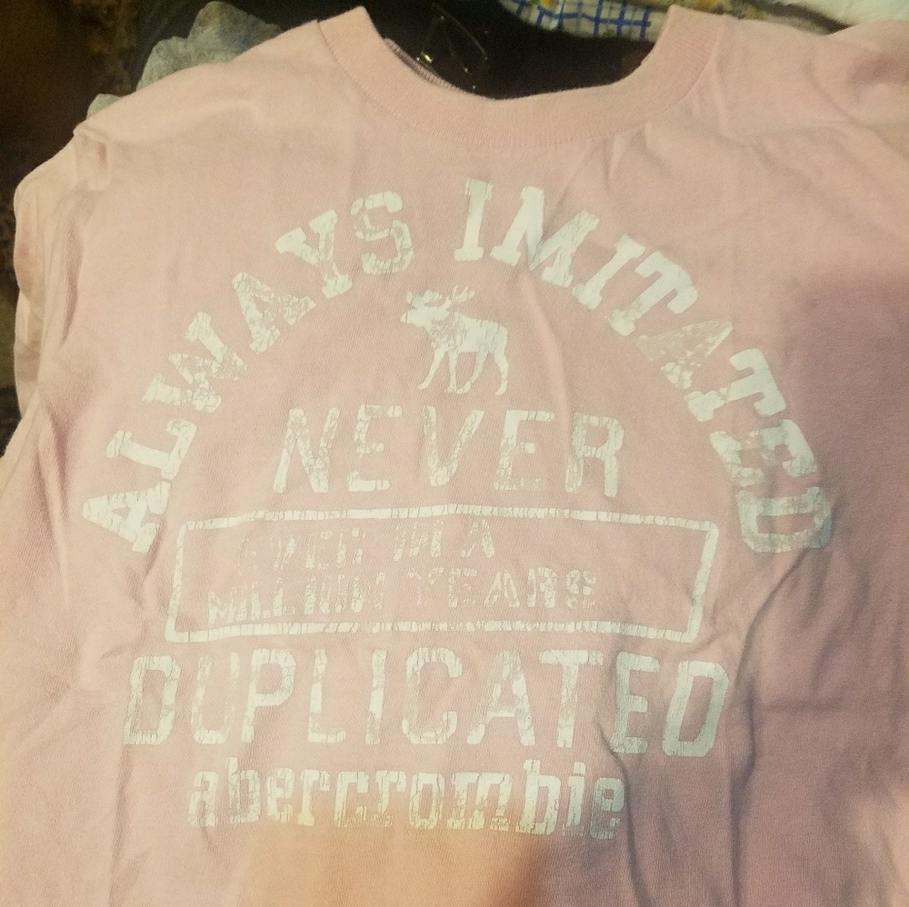 t-shirt very light pink in color